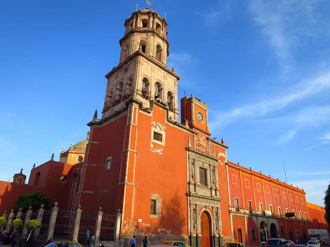 Descubriendo la historia y la cultura en Santiago de Querétaro